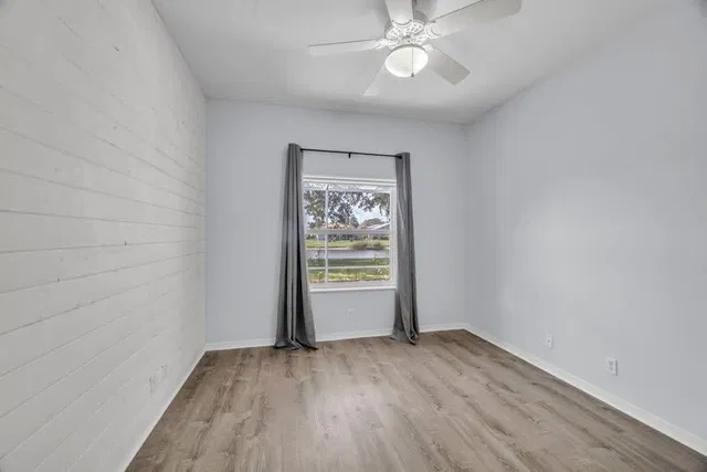 Residence photo 15