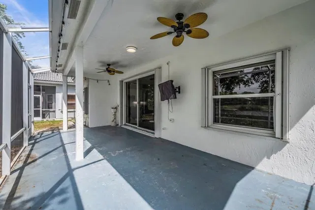 Residence photo 30