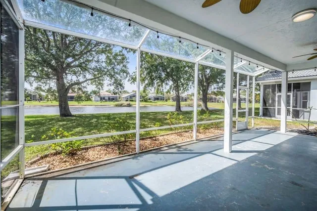 Residence photo 31