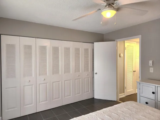  Residence photo 12