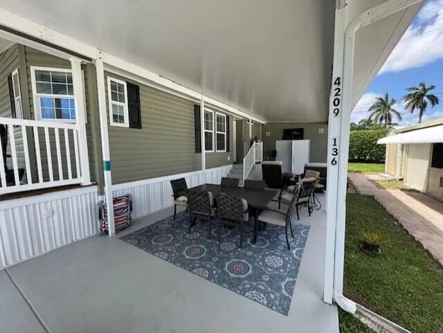 Unit 136 photo 8