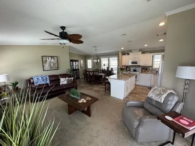Unit 136 photo 17