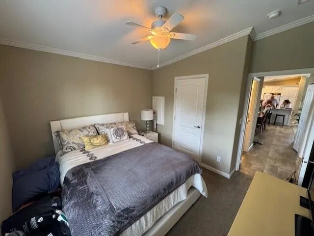 Unit 136 photo 33