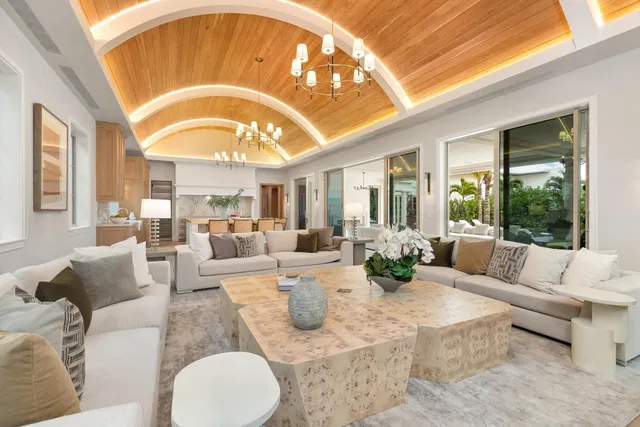 SoSo West Palm Beach Residence photo 7
