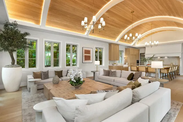SoSo West Palm Beach Residence photo 8