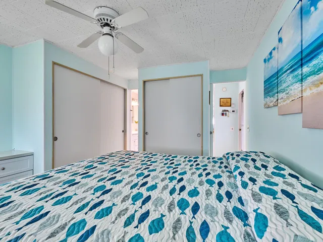 Unit 123 photo 19