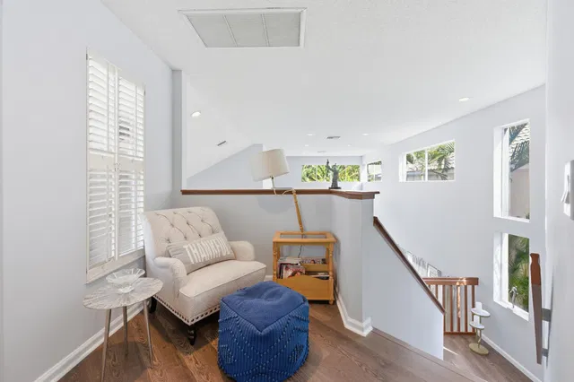  Residence photo 29