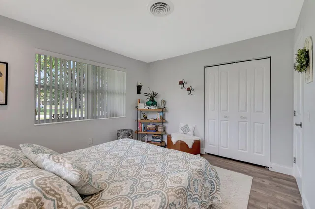 Residence photo 22
