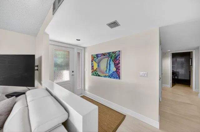 Unit 218 photo 27