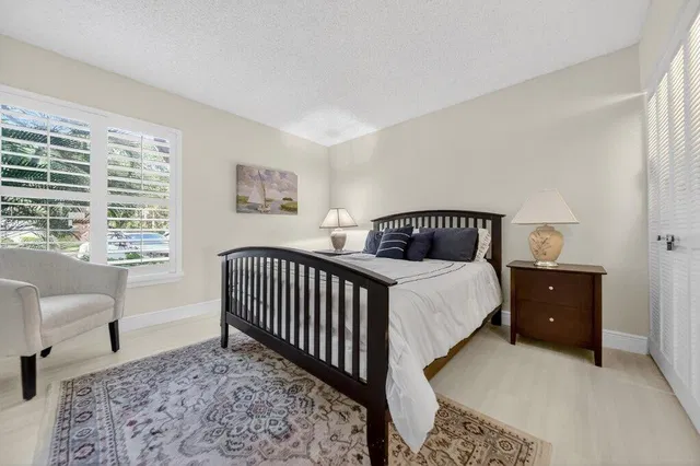 Unit 218 photo 35