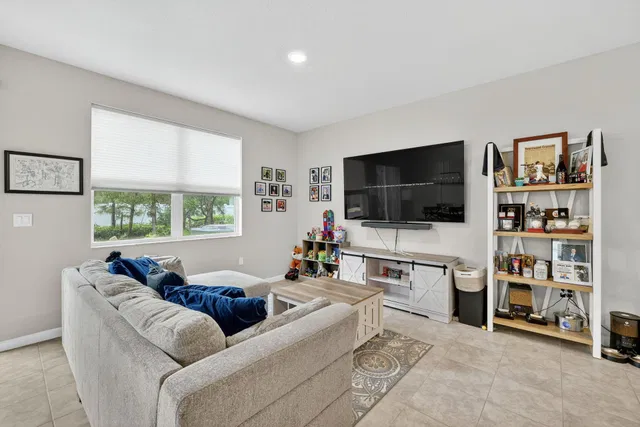 Residence photo 7