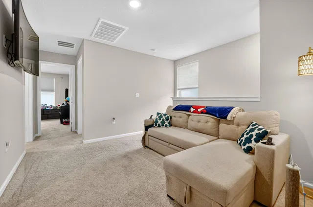 Residence photo 12