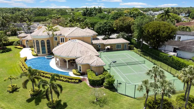 Residence photo 3