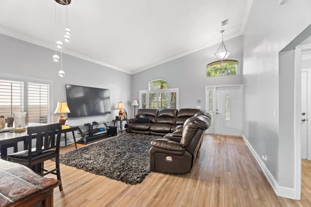 Residence photo 14