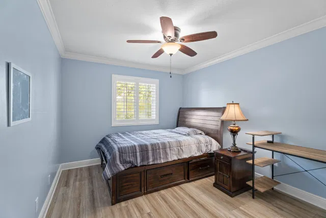 Residence photo 22