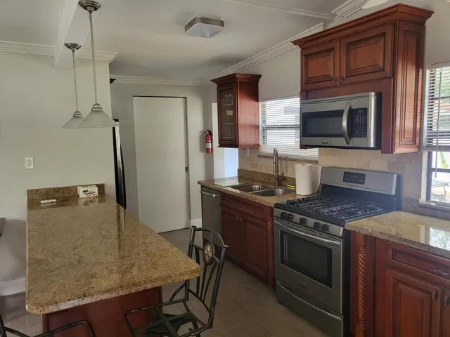 Residence photo 6