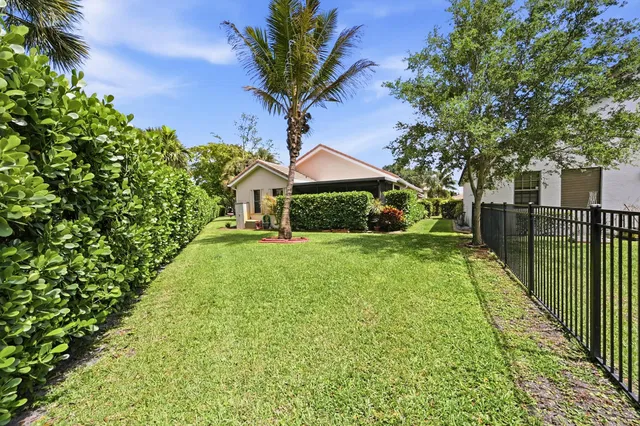  Residence photo 32