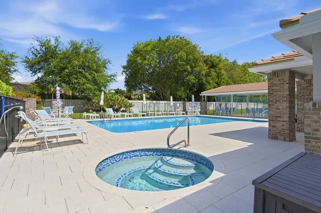  Residence photo 41