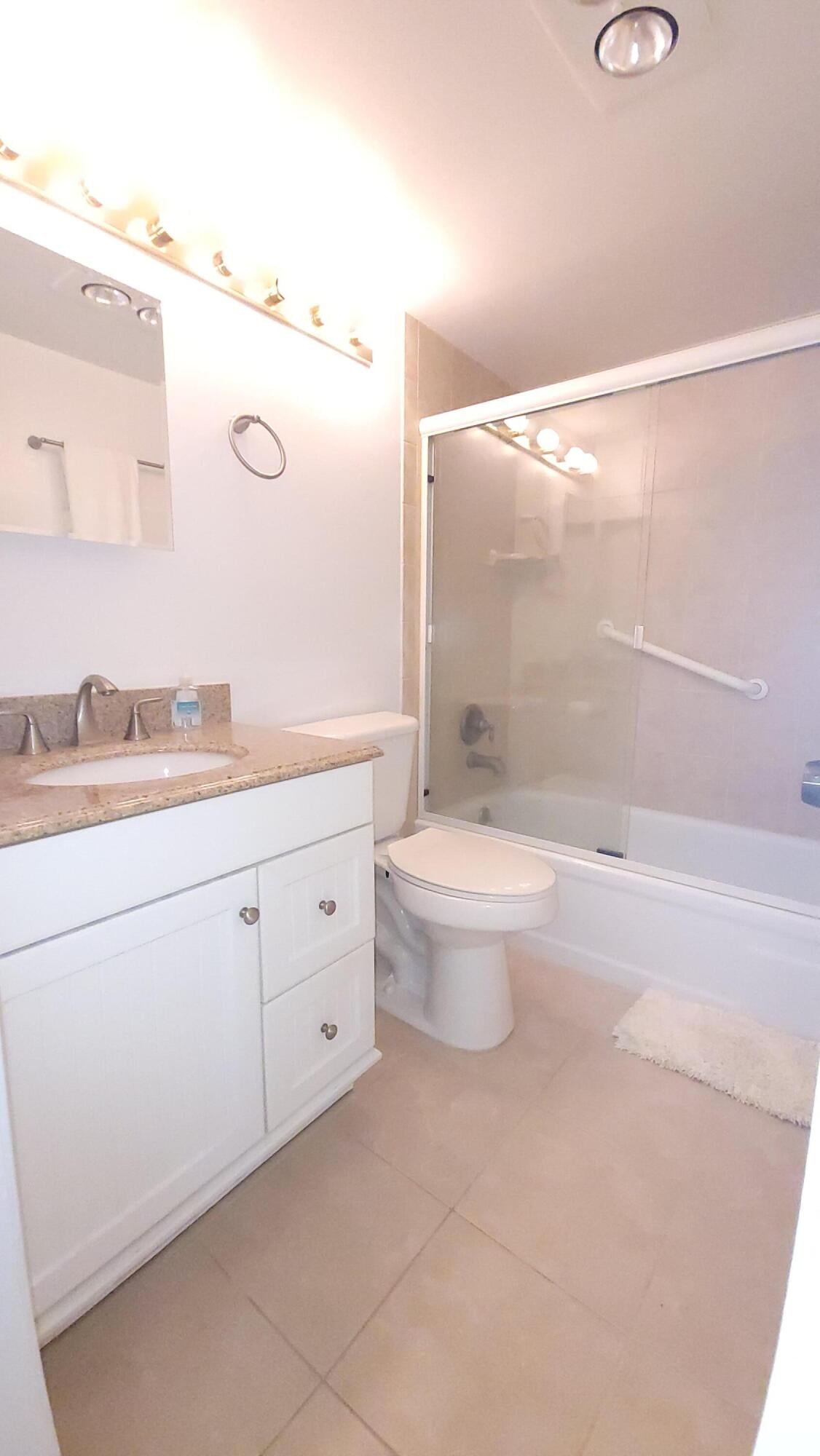 Residence photo 9