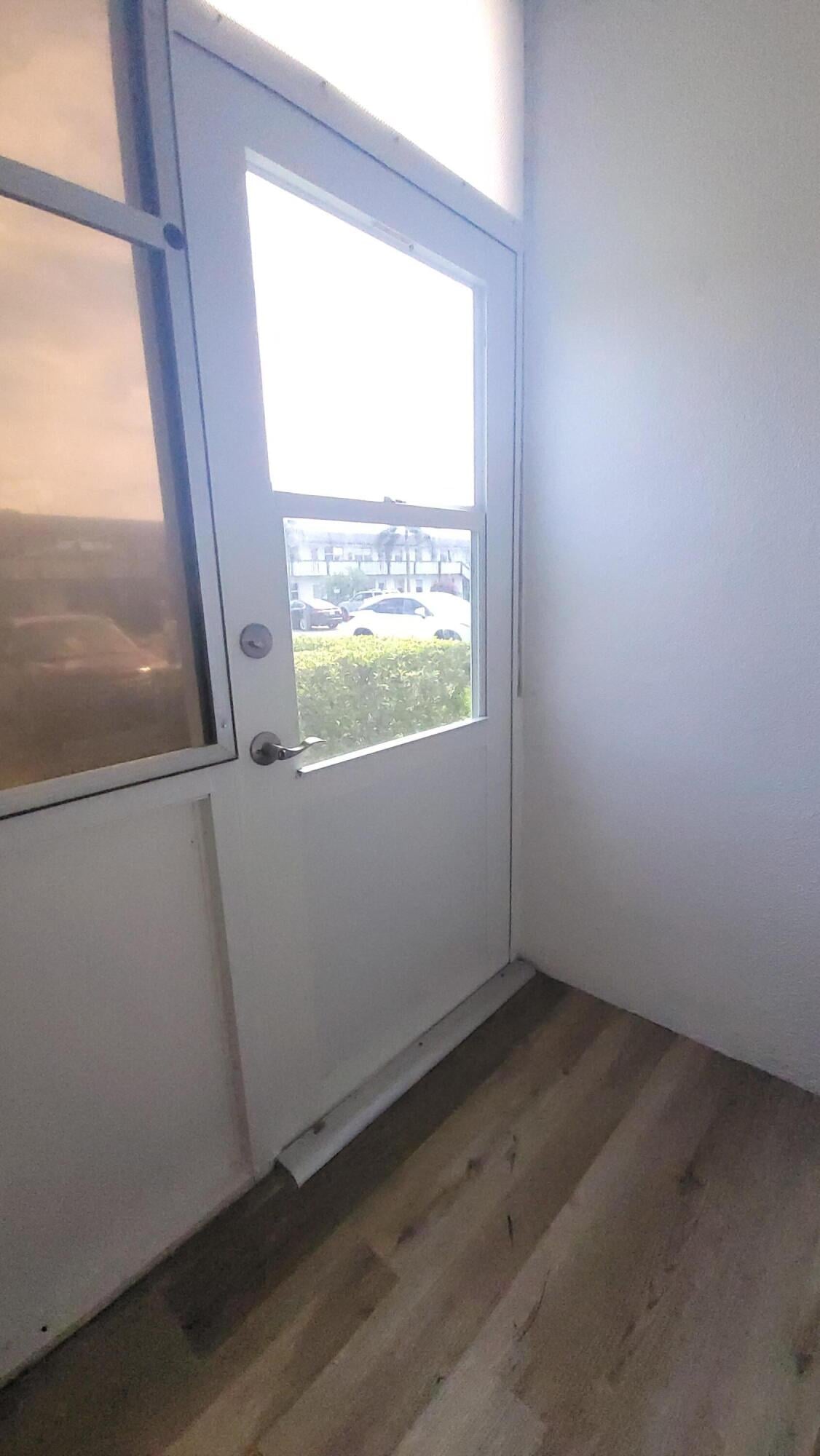 Residence photo 18