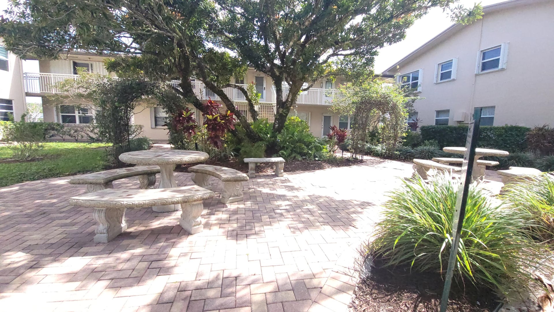 Residence photo 22