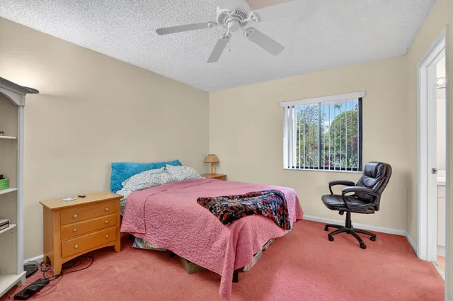 Residence photo 21