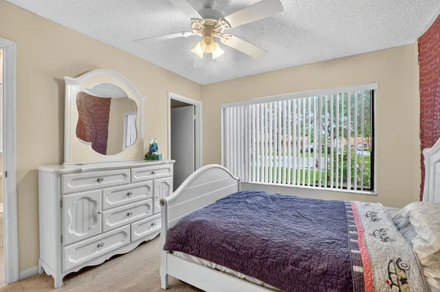 Residence photo 23