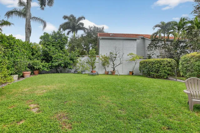 Residence photo 32