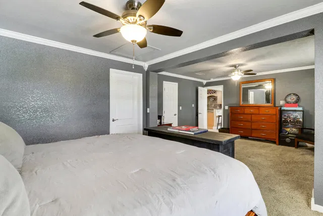 Residence photo 17