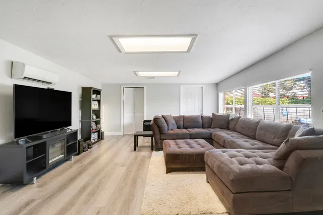 Residence photo 27