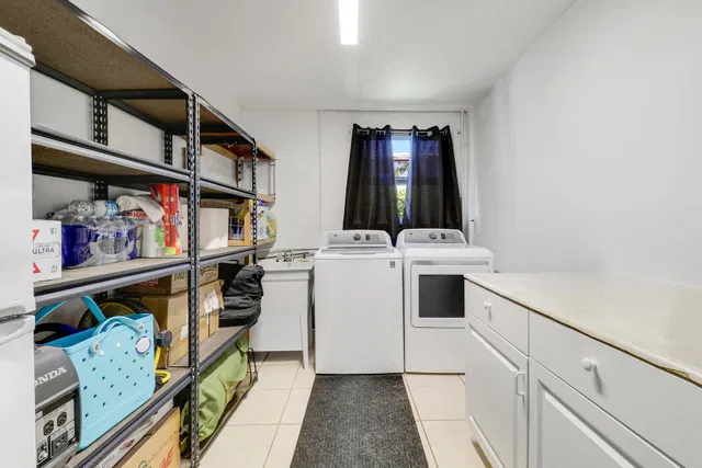 Residence photo 30