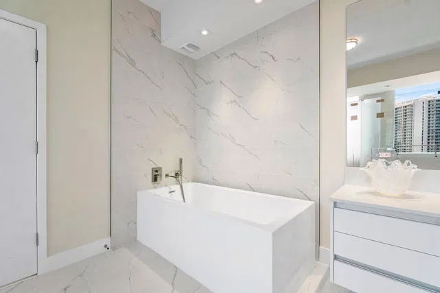 Amrit Ocean Resort & Residences Unit 1505p photo 13