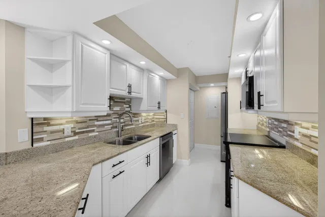 Tiara Singer Island Unit 2 F photo 12