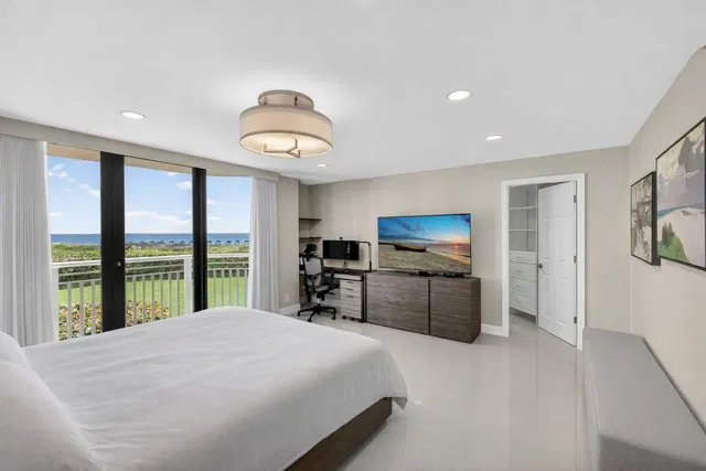 Tiara Singer Island Unit 2 F photo 14