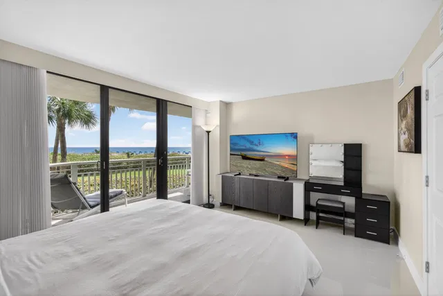 Tiara Singer Island Unit 2 F photo 19