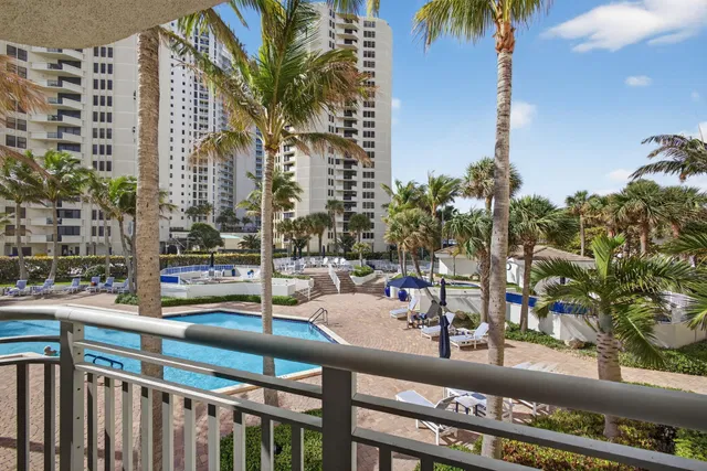 Tiara Singer Island Unit 2 F photo 26