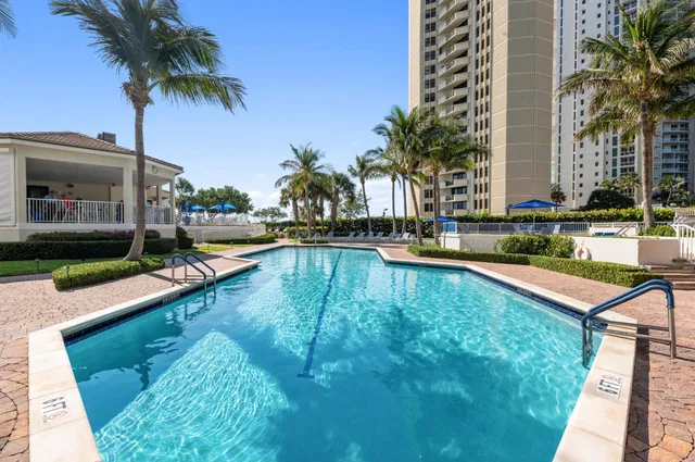 Tiara Singer Island Unit 2 F photo 40