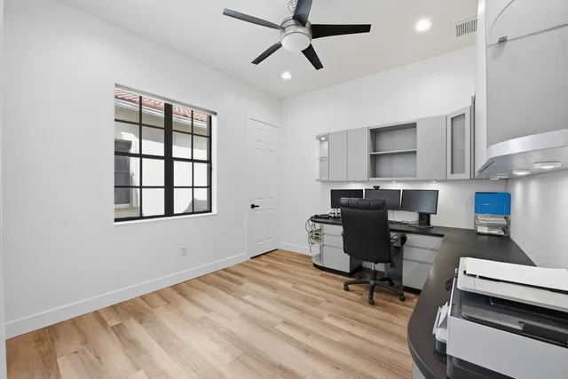  Residence photo 27
