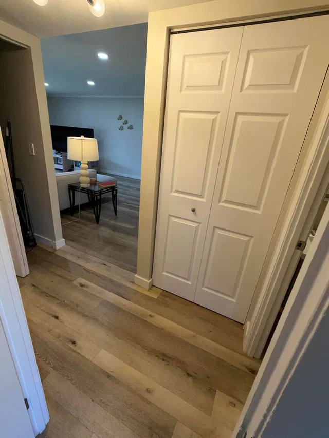 Unit 148 photo 34