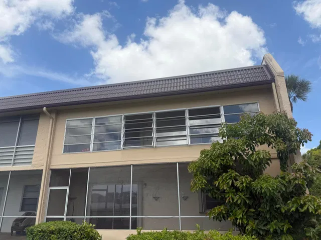 Unit 148 photo 38
