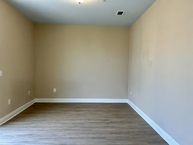 Residence photo 26