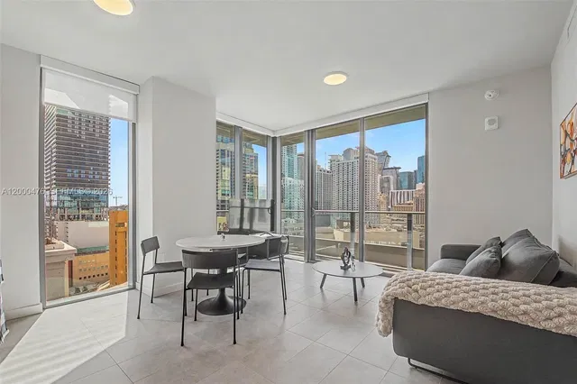 501 First Residences Miami 1701