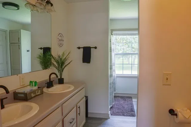  Residence photo 34