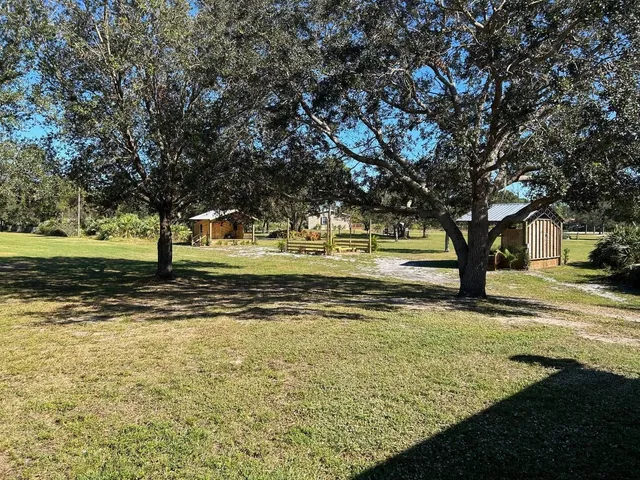  Residence photo 50