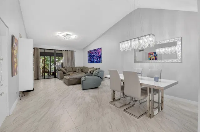 Unit 1306 photo 11