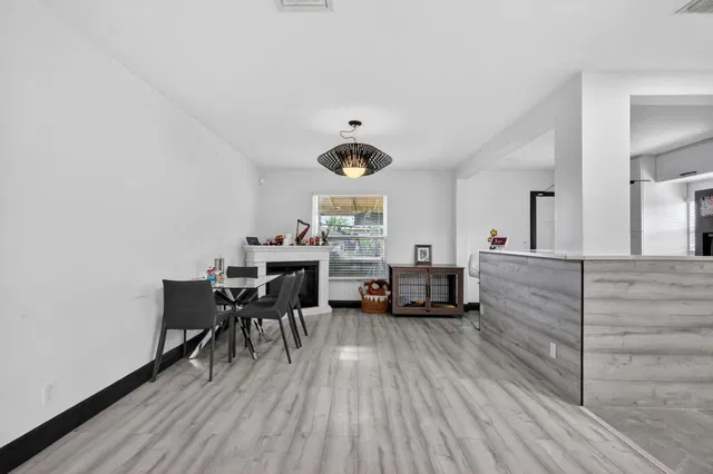 Residence photo 24
