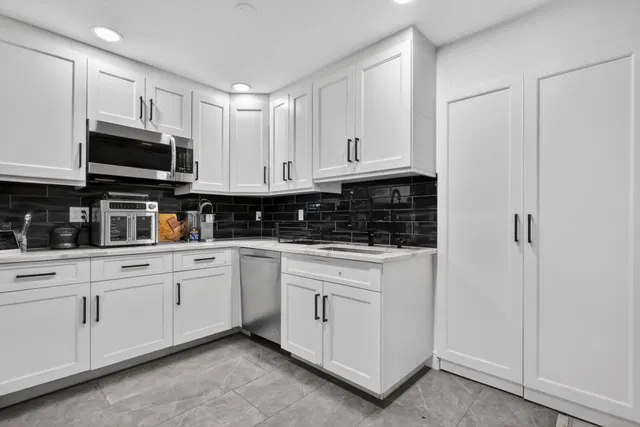 Residence photo 26
