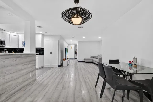 Residence photo 32