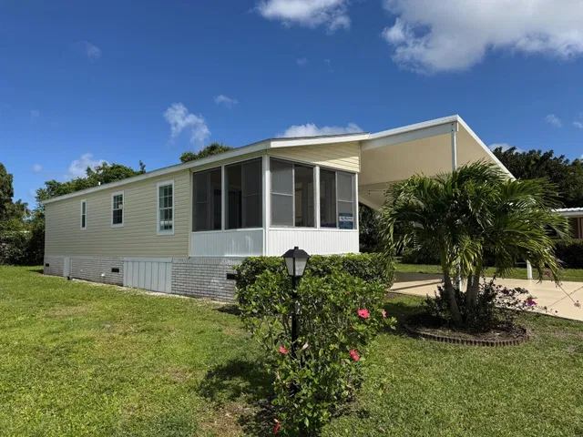  Residence photo 4