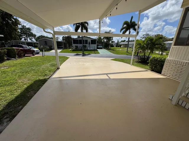  Residence photo 6